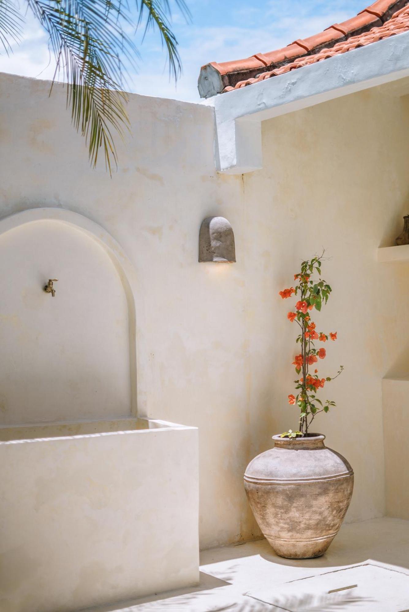 Villa Stella: 2Br Vibrant Mediterranean Oasis Canggu  Bagian luar foto