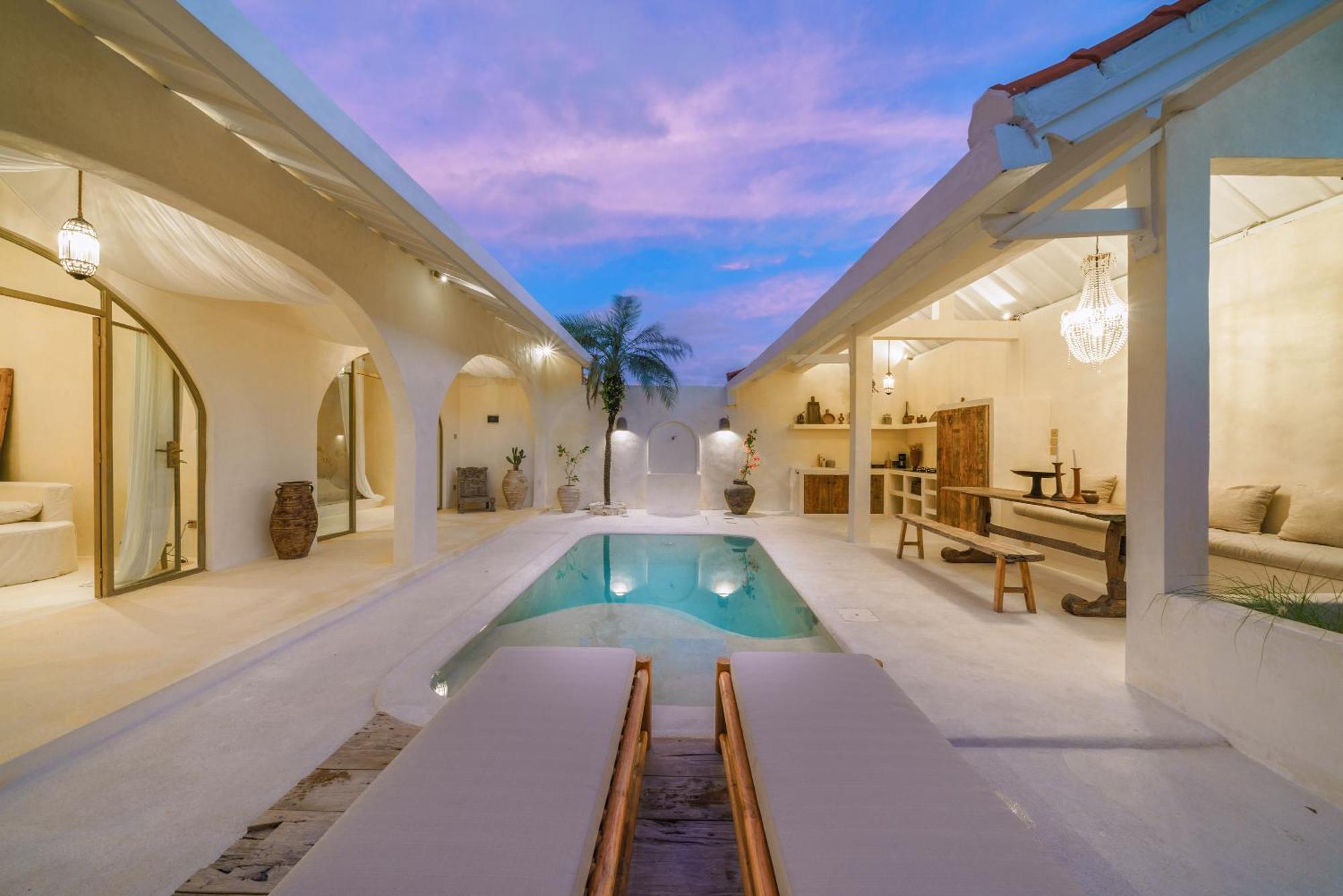 Villa Stella: 2Br Vibrant Mediterranean Oasis Canggu  Bagian luar foto